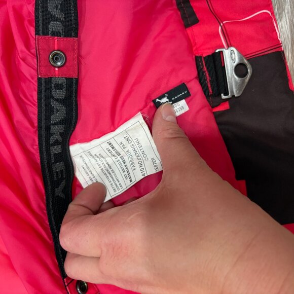 Oakley Ofleats Waterproof Womens Pink Loose fit  Winter Snow jacket - Picture 5 of 9